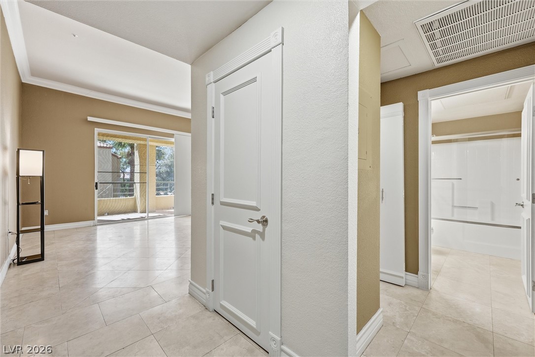 260 East Flamingo Road, Unit 308 Las Vegas, NV 89169 - Photo 5 of 32