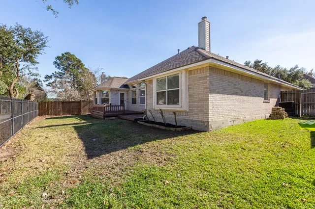 $2,350 | 8015 Sports Haven Drive, Humble, TX 77346
