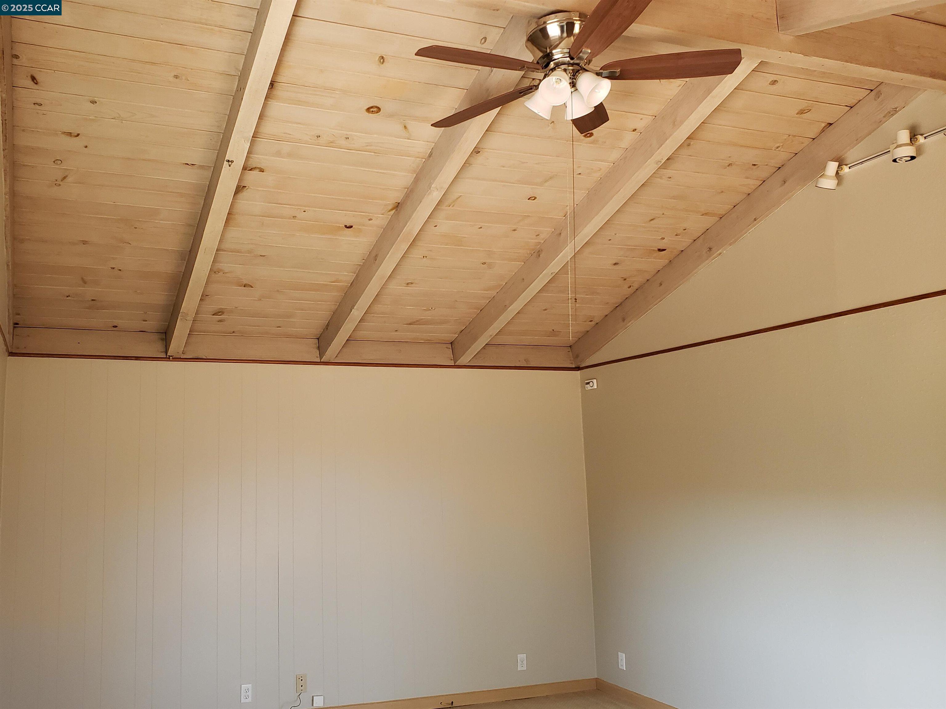 29 Chapel Drive Lafayette, CA 94549 - Photo 15 of 22 a close view of a shower