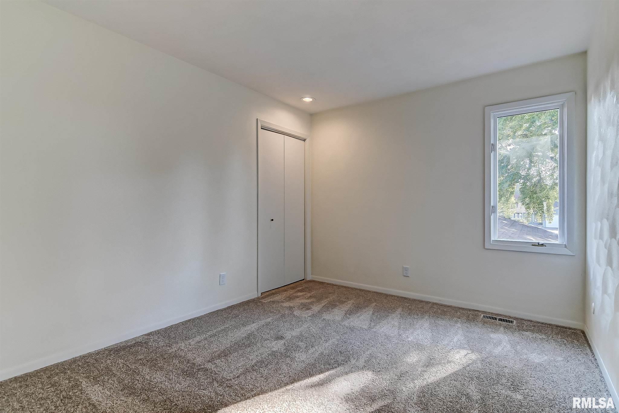 3 Brookside Place Springfield, IL 62704 - Photo 24 of 36 Gallery Image 24
