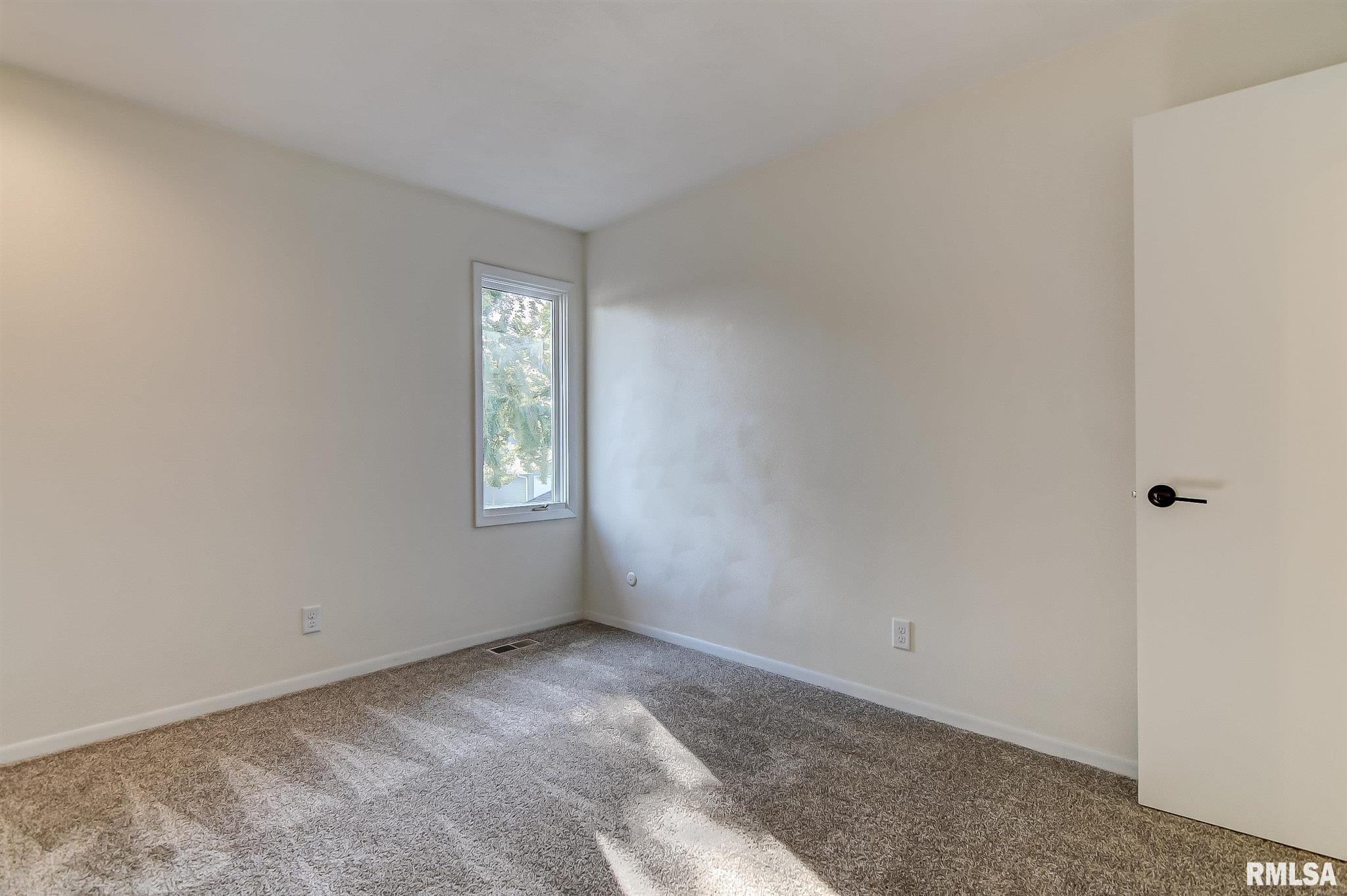 3 Brookside Place Springfield, IL 62704 - Photo 25 of 36 Gallery Image 25