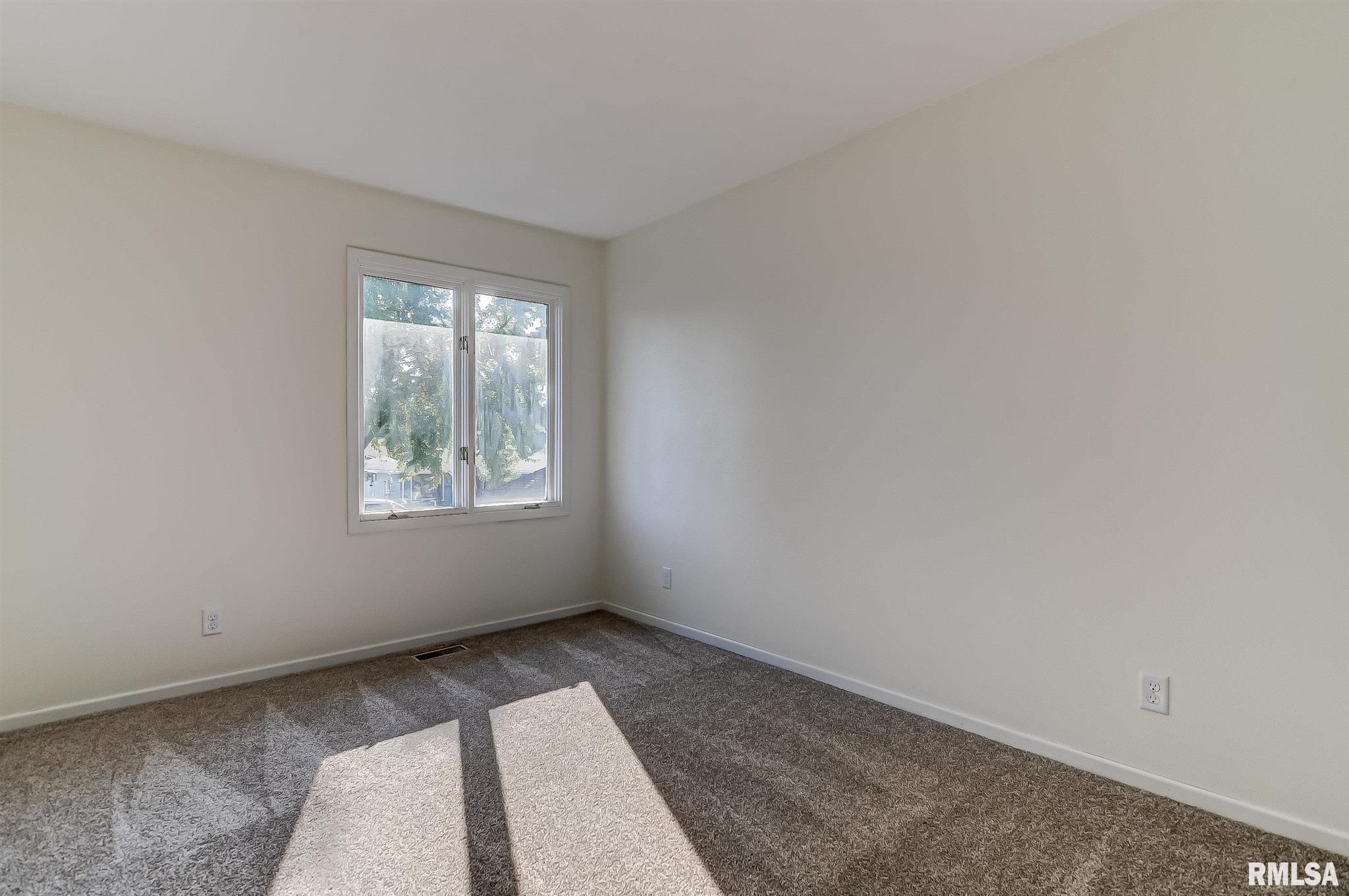 3 Brookside Place Springfield, IL 62704 - Photo 28 of 36 Gallery Image 28