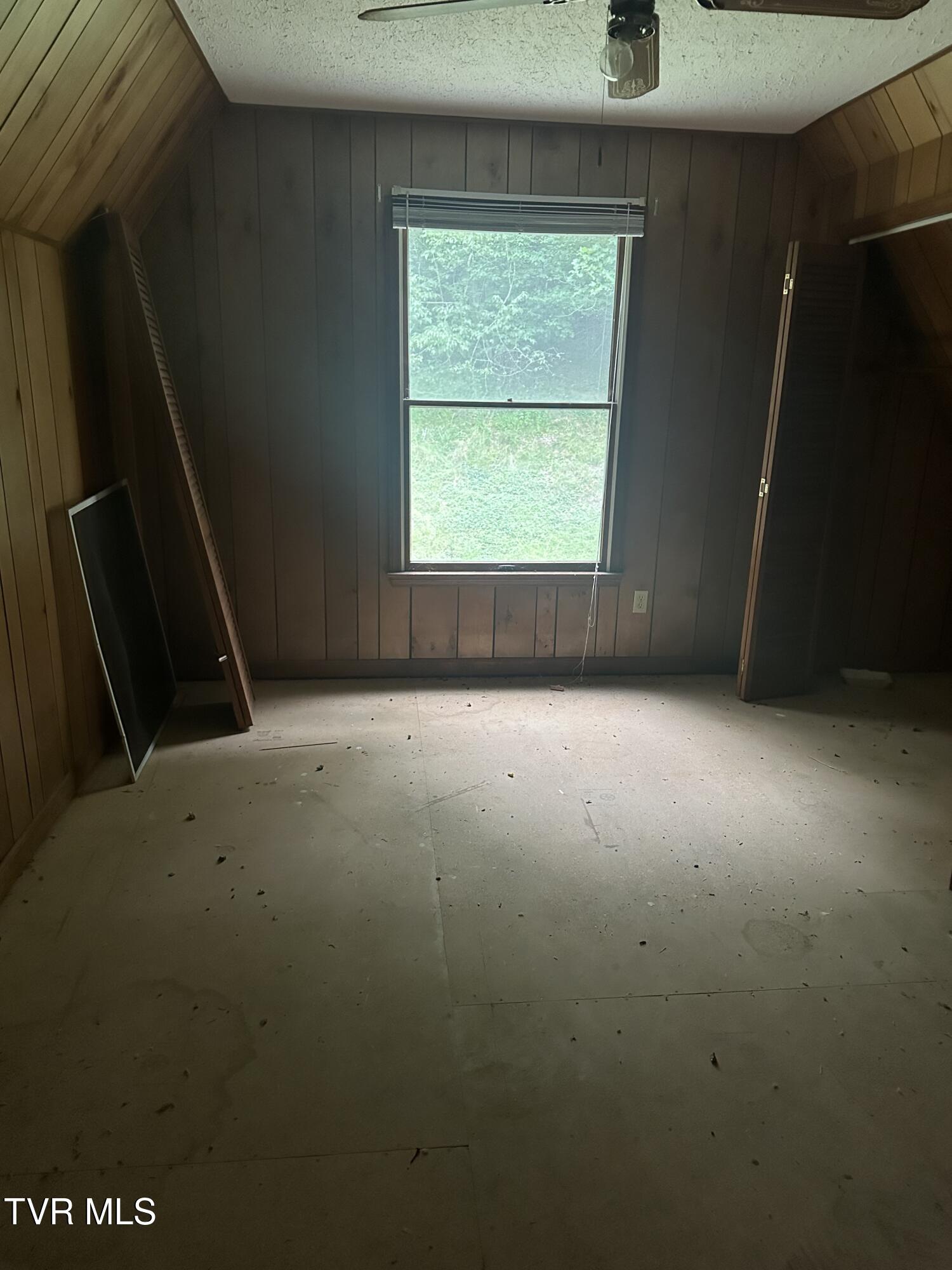 35615 Washington Spring Road Glade Spring, VA 24340 - Photo 15 of 15 Upstairs Bedroom 2