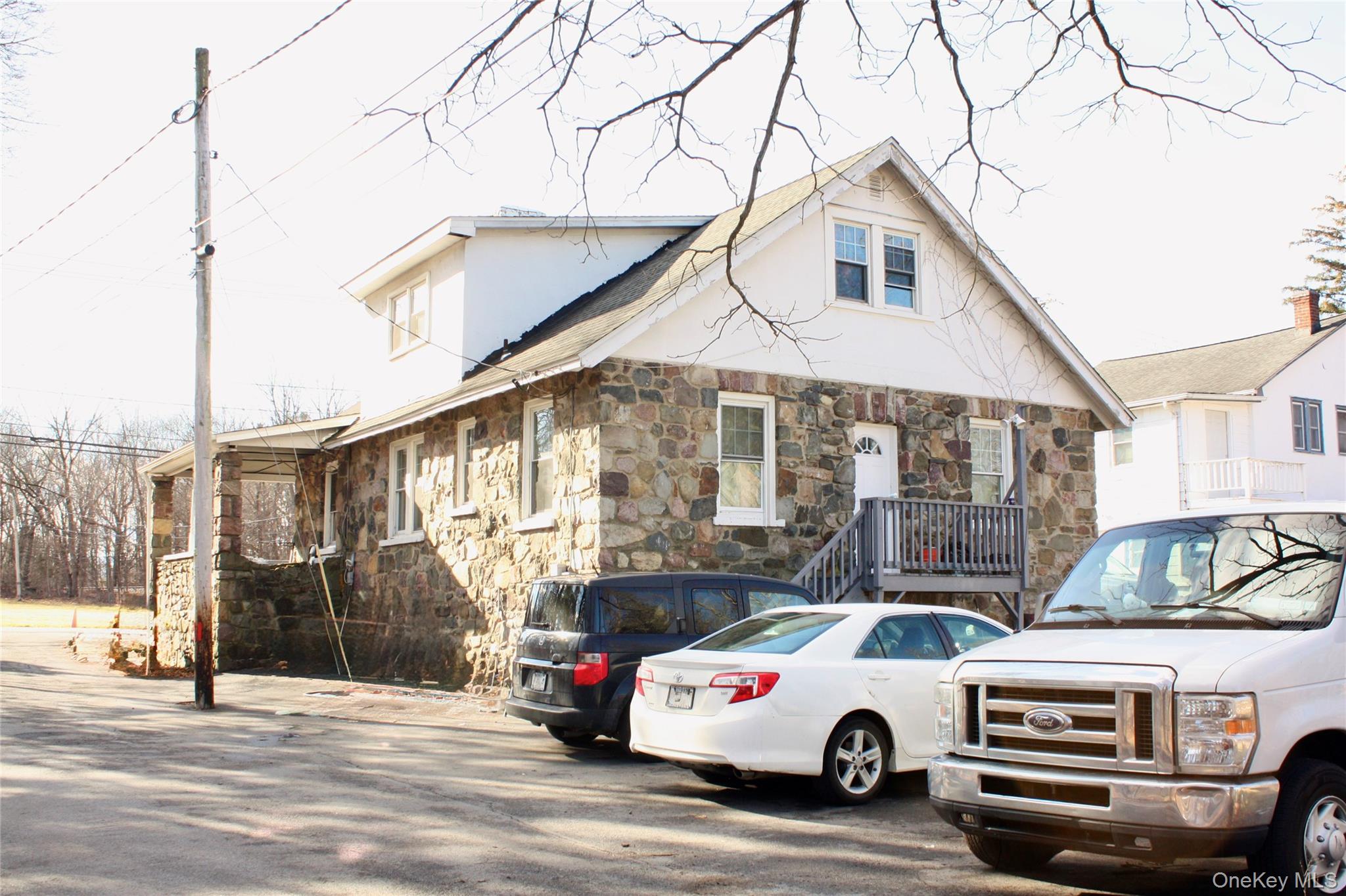 51 Estrada Road Woodbury, NY 10917 - Photo 2 of 22