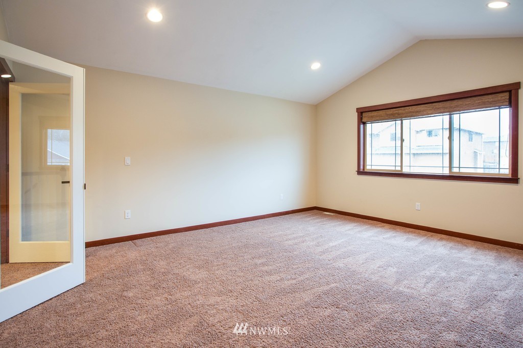 1036 Lyle Ridge Circle Oak Harbor, WA 98277 - Photo 14 of 25 Gallery Image 14
