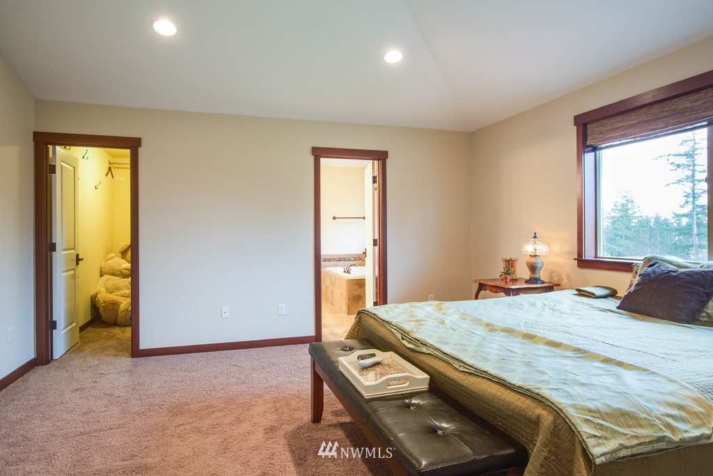 1036 Lyle Ridge Circle Oak Harbor, WA 98277 - Photo 15 of 25 Gallery Image 15