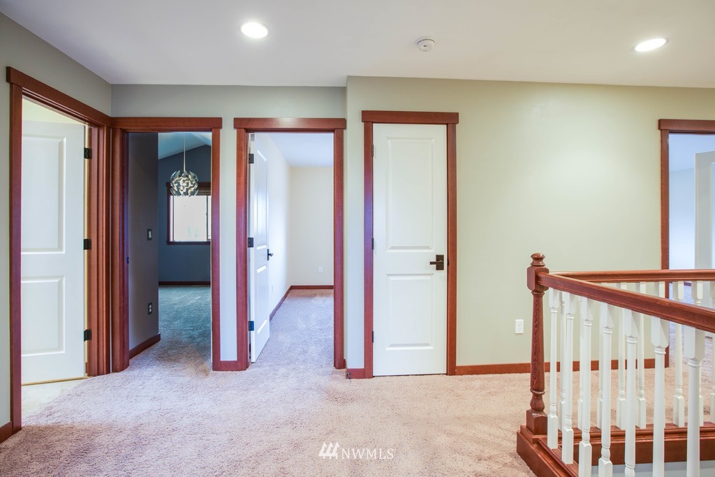 1036 Lyle Ridge Circle Oak Harbor, WA 98277 - Photo 19 of 25 Gallery Image 19