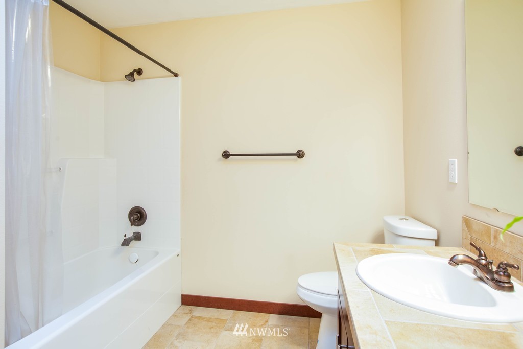 1036 Lyle Ridge Circle Oak Harbor, WA 98277 - Photo 24 of 25 Gallery Image 24
