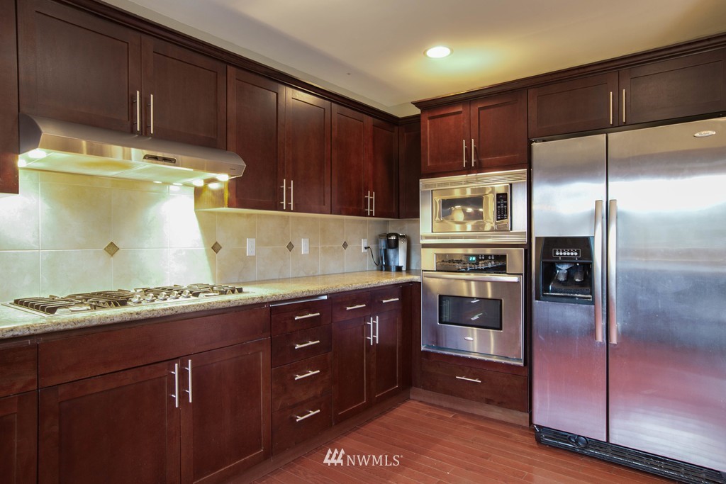 1036 Lyle Ridge Circle Oak Harbor, WA 98277 - Photo 10 of 25 Gallery Image 10