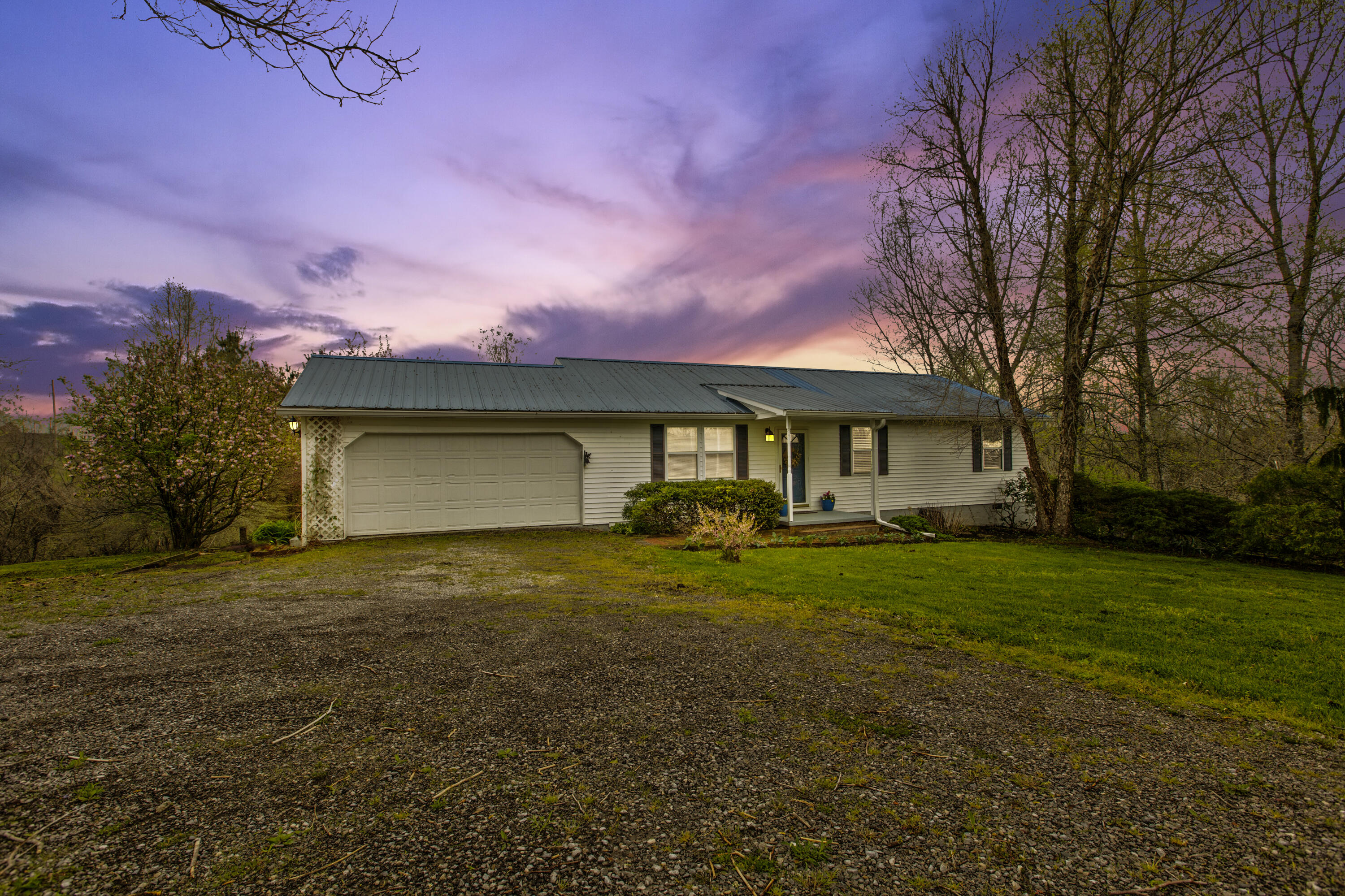 3731 Mt Hebron Road Lancaster, KY 40444 - Photo 2 of 29 DM3A7561_2_3