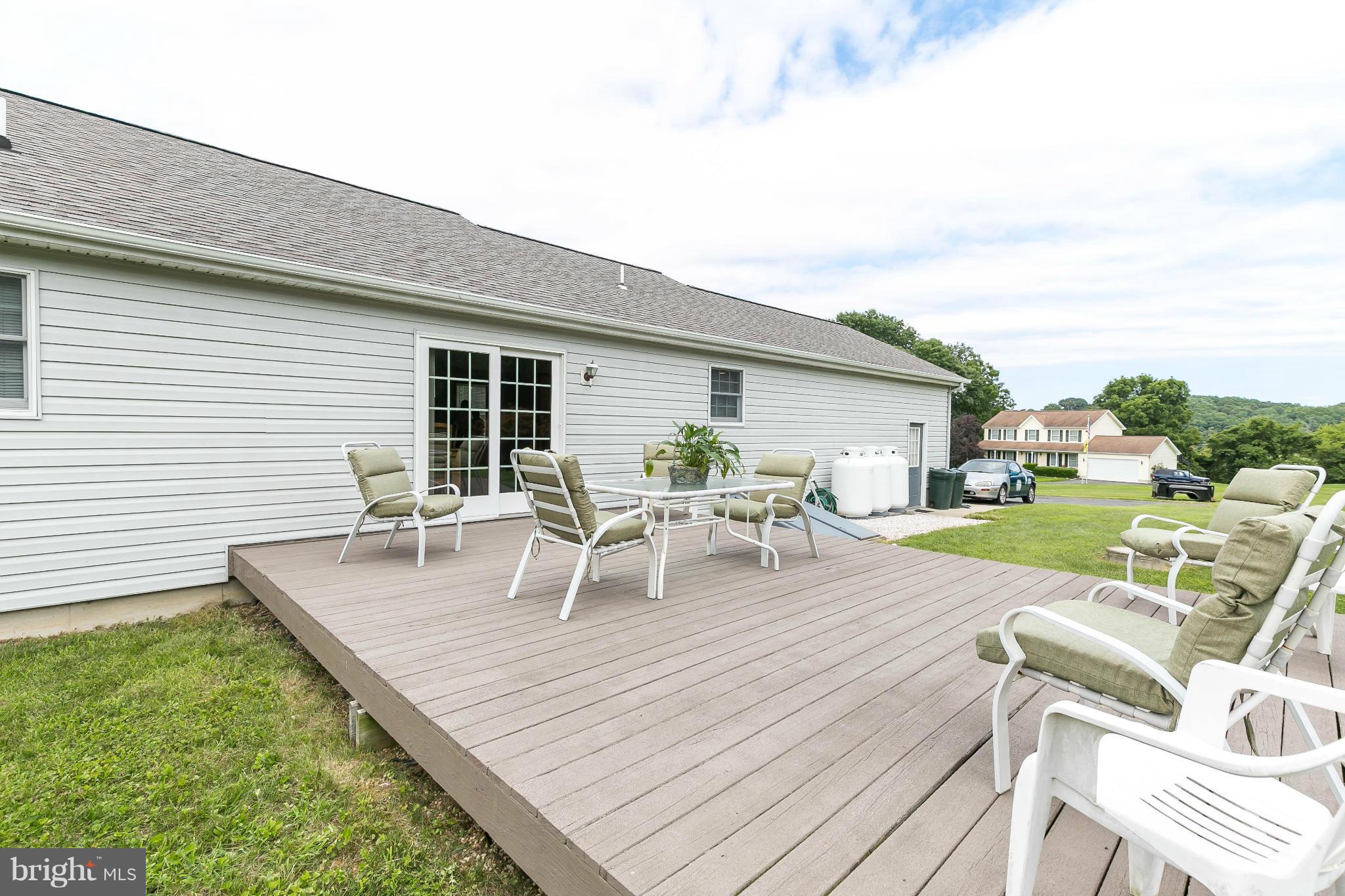 27 Dalmation Court Rising Sun, MD 21911 - Photo 24 of 28 Low Maintenance Deck