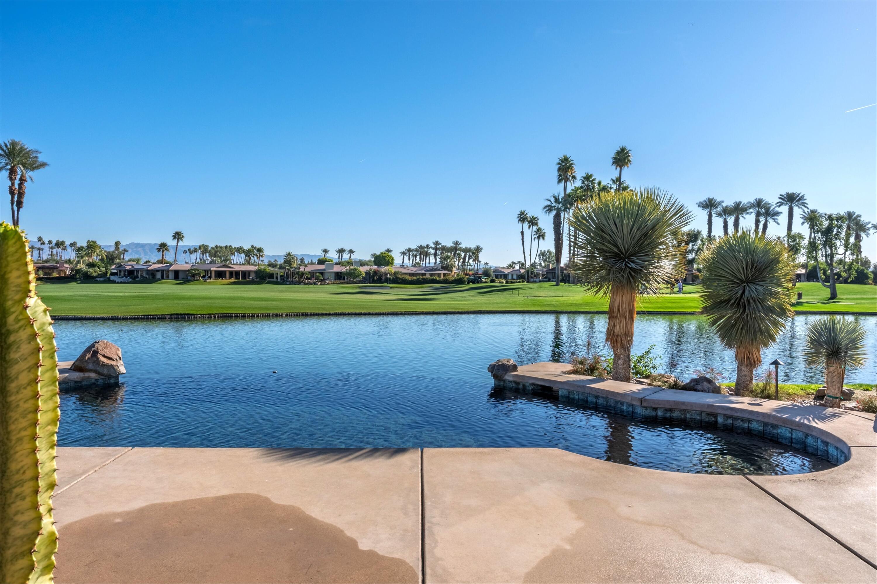 65 Mayfair Drive Rancho Mirage, CA 92270 - Photo 14 of 66 17-Photo-17