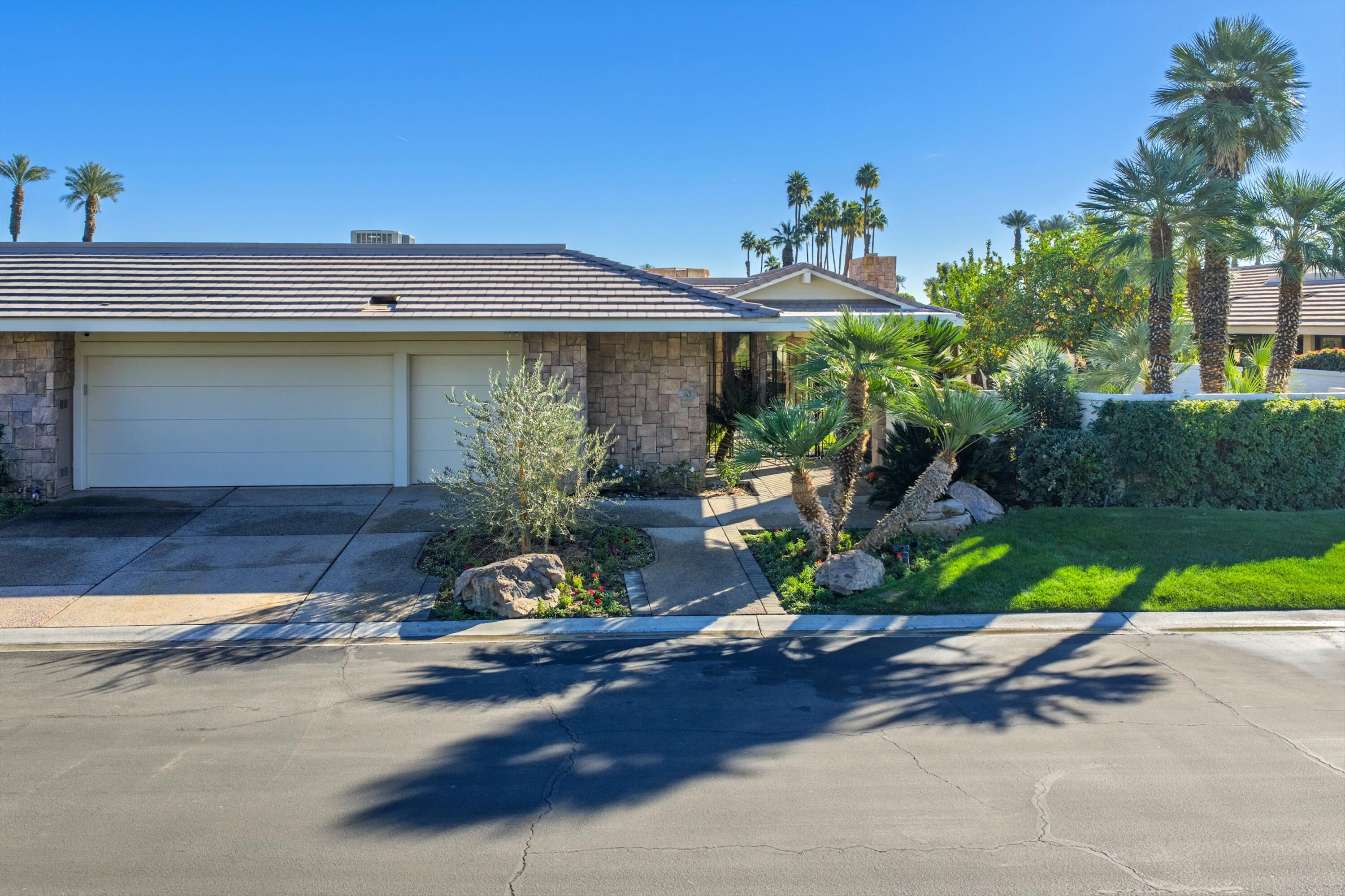 65 Mayfair Drive Rancho Mirage, CA 92270 - Photo 2 of 66 01-Photo-1