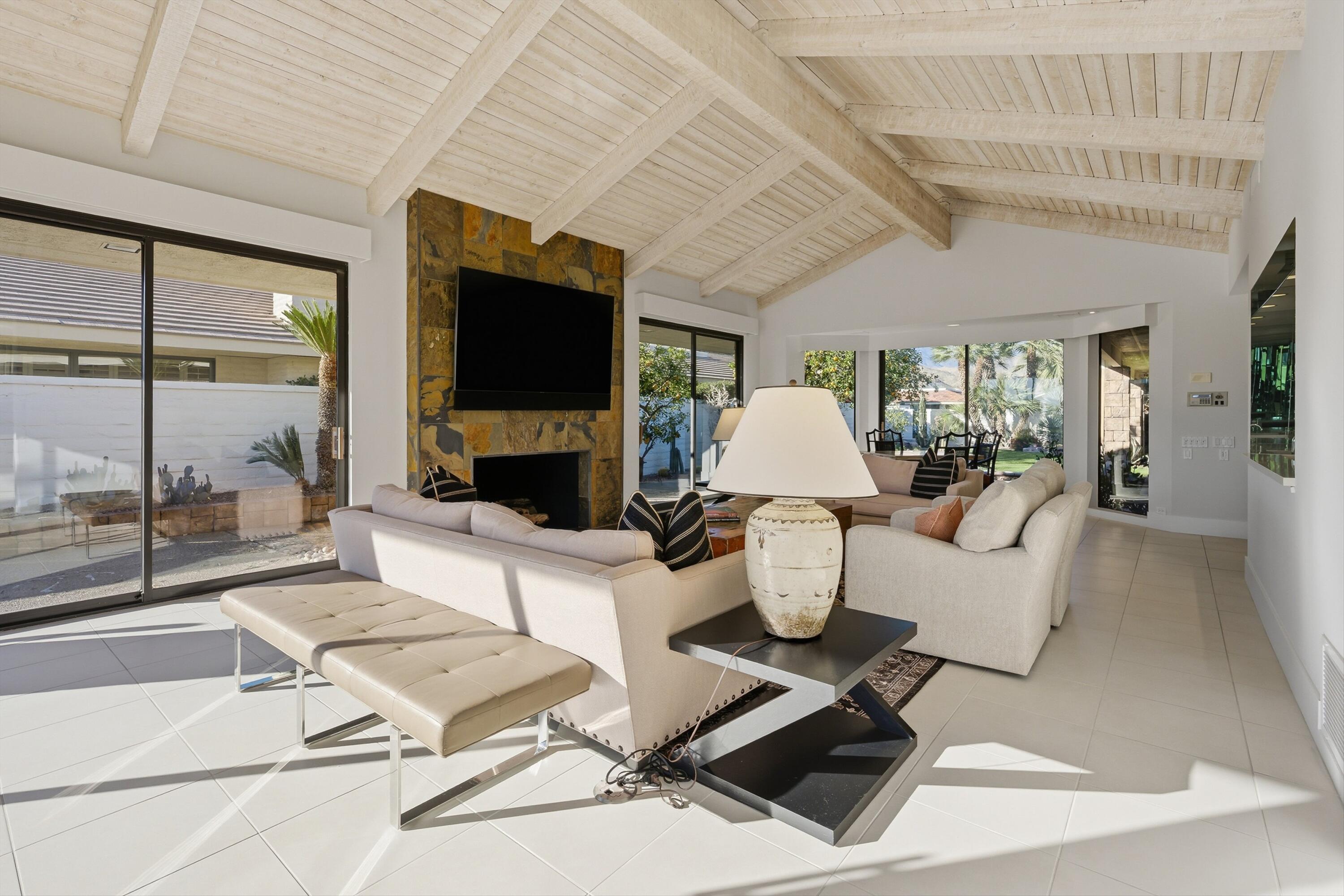 65 Mayfair Drive Rancho Mirage, CA 92270 - Photo 29 of 66 35-Photo-35