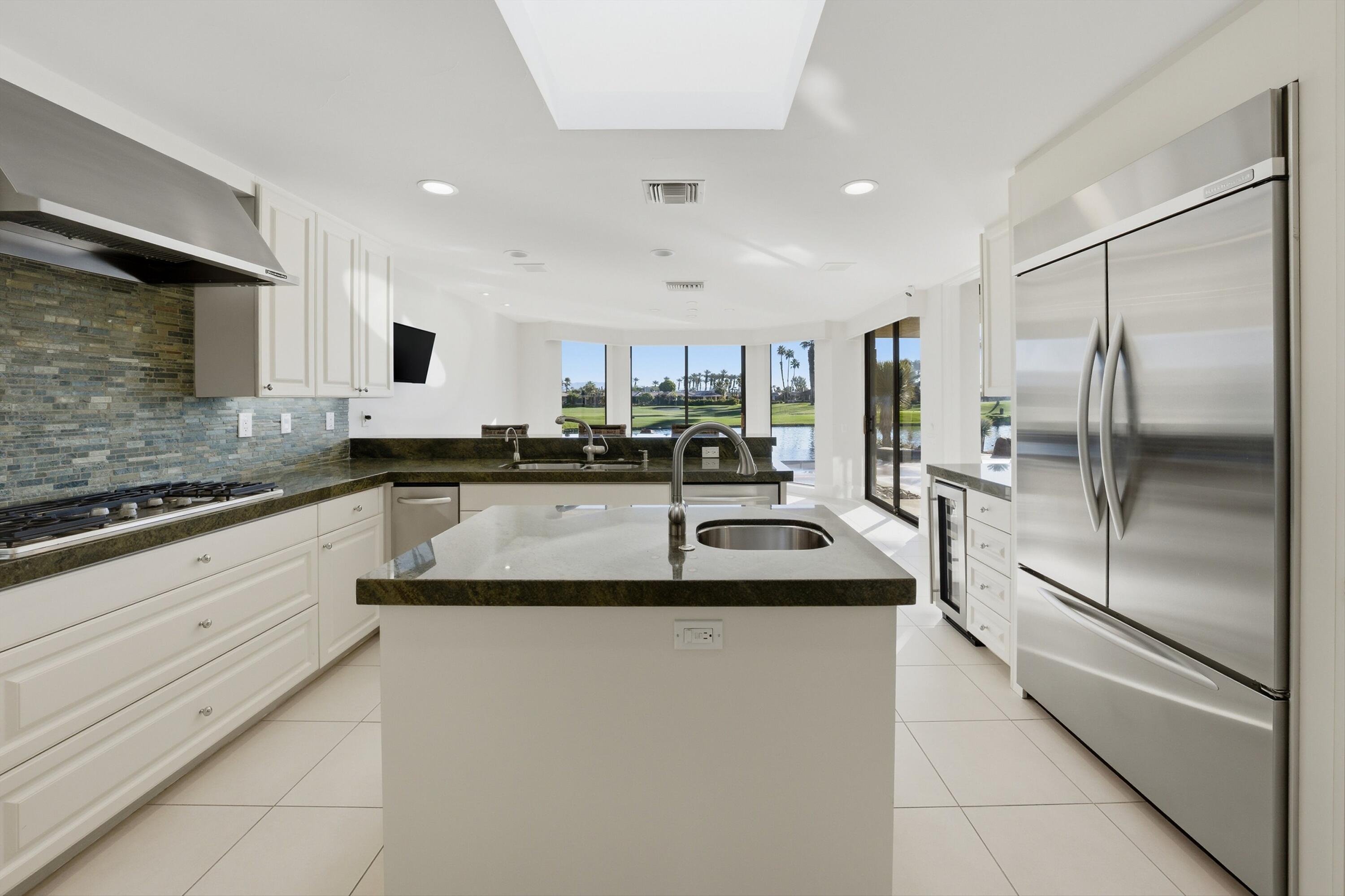 65 Mayfair Drive Rancho Mirage, CA 92270 - Photo 37 of 66 43-Photo-43