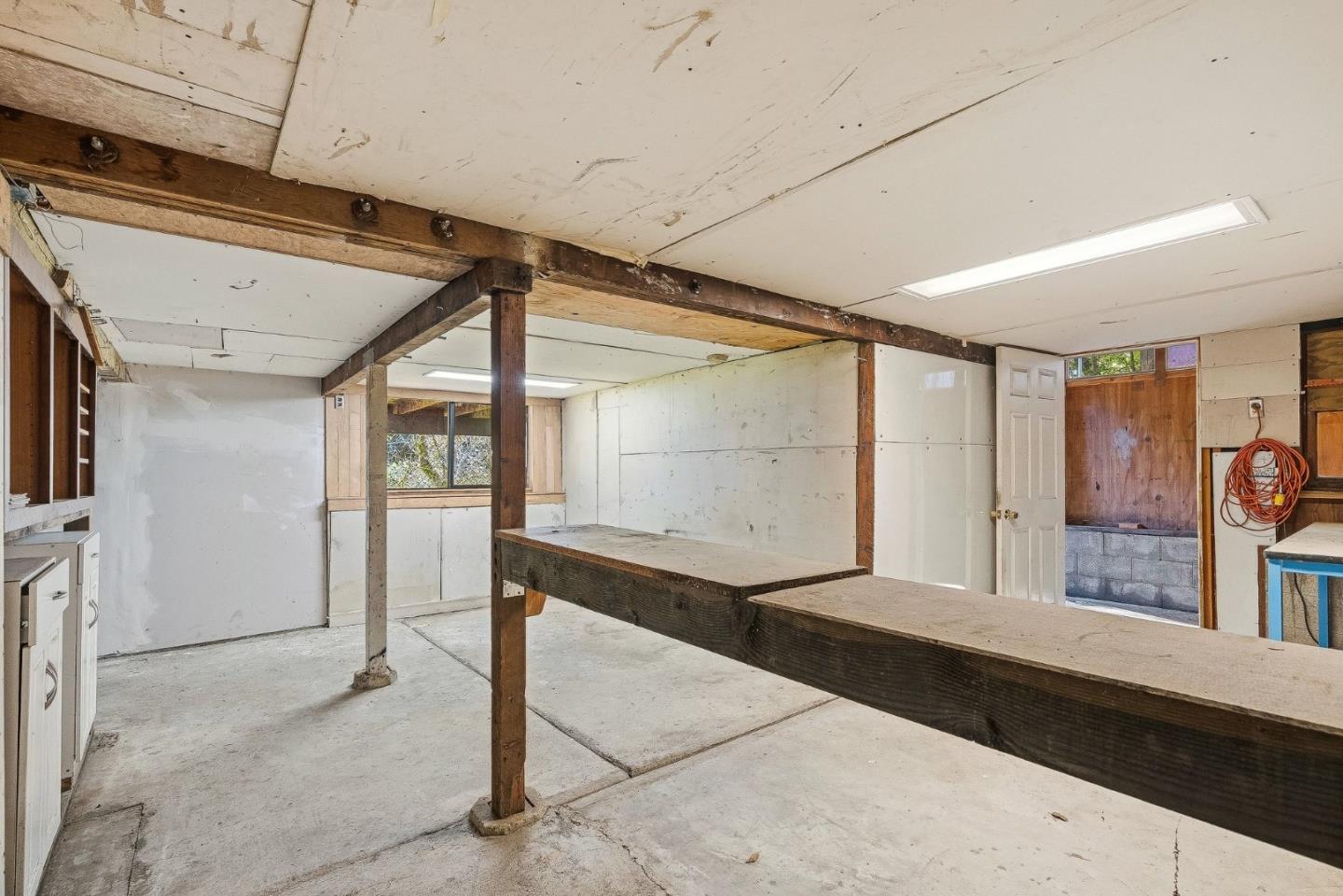 194 Lazy Woods Road Felton, CA 95018 - Photo 46 of 58 a view of an empty room with a window