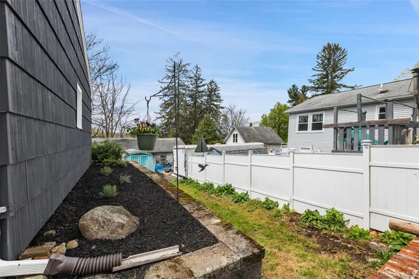 $449,999 | 198 A Locust Avenue, Cortlandt Manor, NY 10567