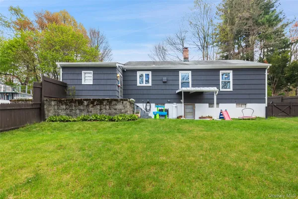 $449,999 | 198 A Locust Avenue, Cortlandt Manor, NY 10567