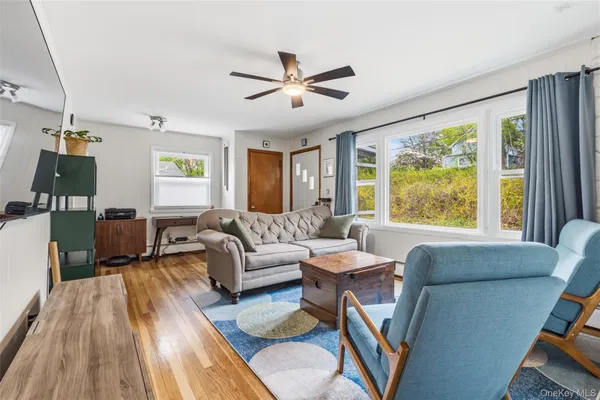 $449,999 | 198 A Locust Avenue, Cortlandt Manor, NY 10567