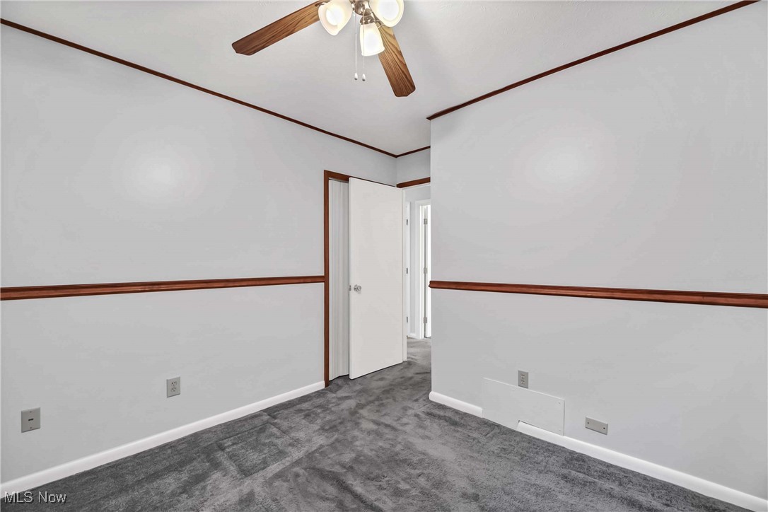 4264 Knickerbocker Road Sheffield Lake, OH 44054 - Photo 32 of 42 Gallery Image 32