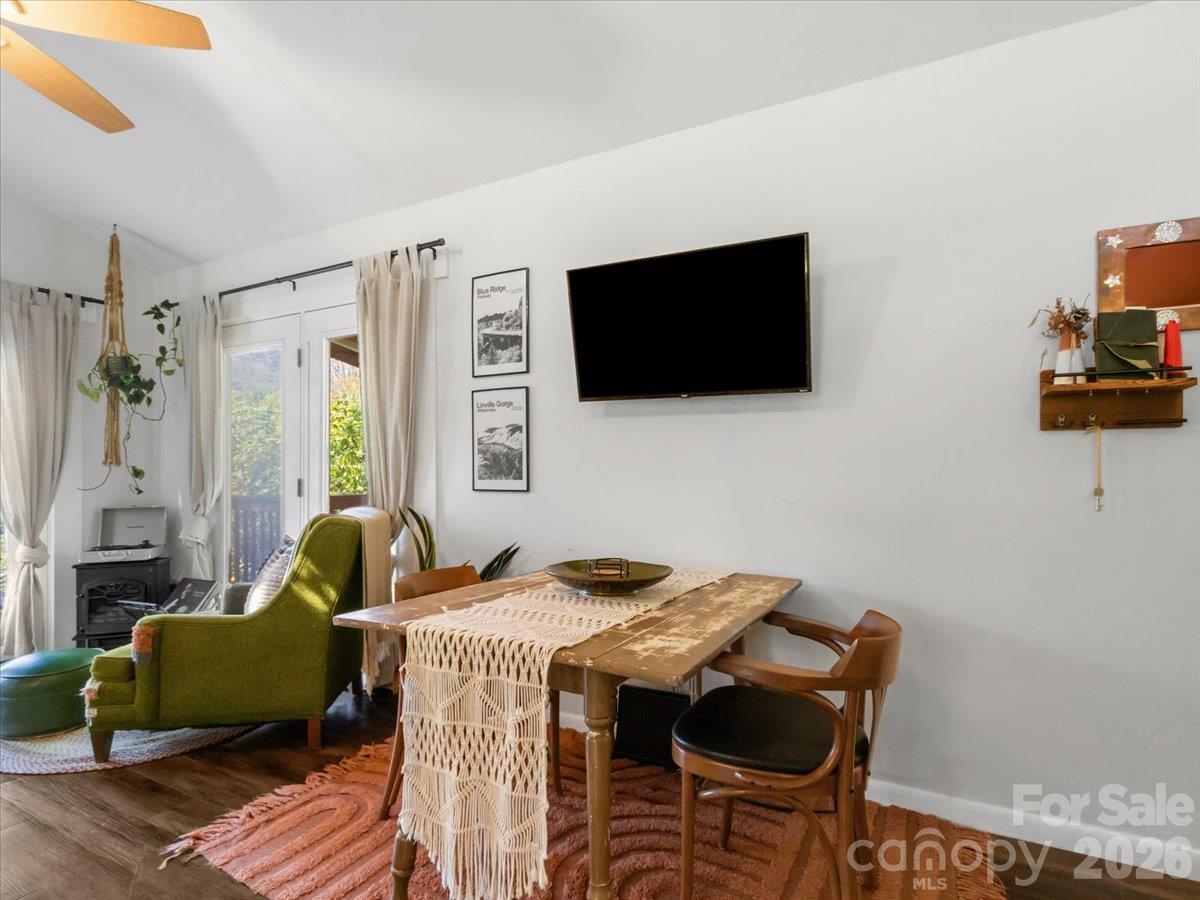 75 Eula Ray Road Burnsville, NC 28714 - Photo 11 of 30 Gallery Image 11