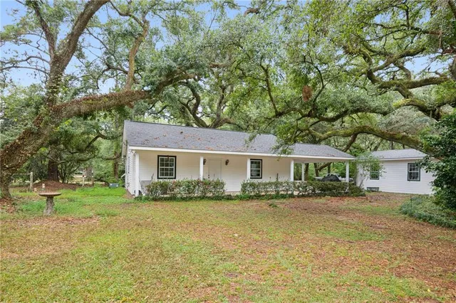 $997,500 | 20320 Brunning Road, Covington, LA 70435