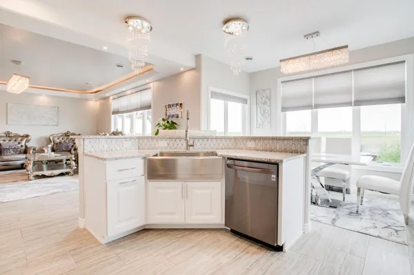 $530,000 | 5419 43rd Street South, Fargo, ND 58104