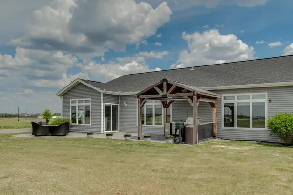 $530,000 | 5419 43rd Street South, Fargo, ND 58104