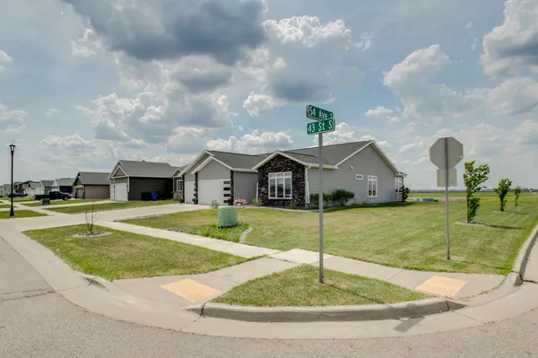 $530,000 | 5419 43rd Street South, Fargo, ND 58104