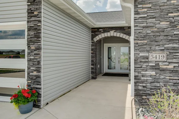$530,000 | 5419 43rd Street South, Fargo, ND 58104