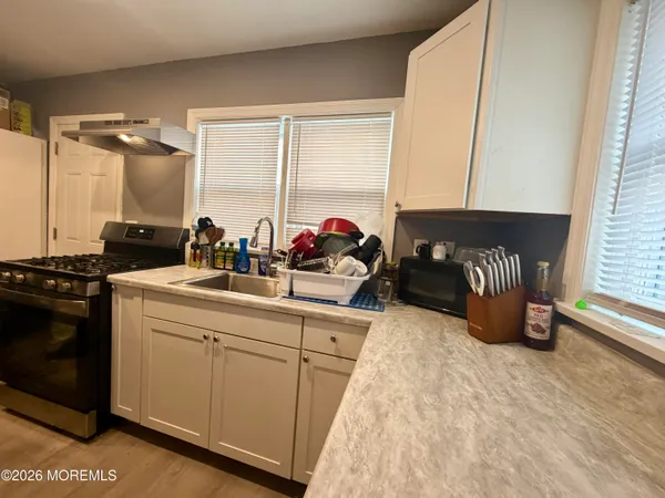 $2,050 | 11 Washington Street, Unit 1, Mount Holly, NJ 08060