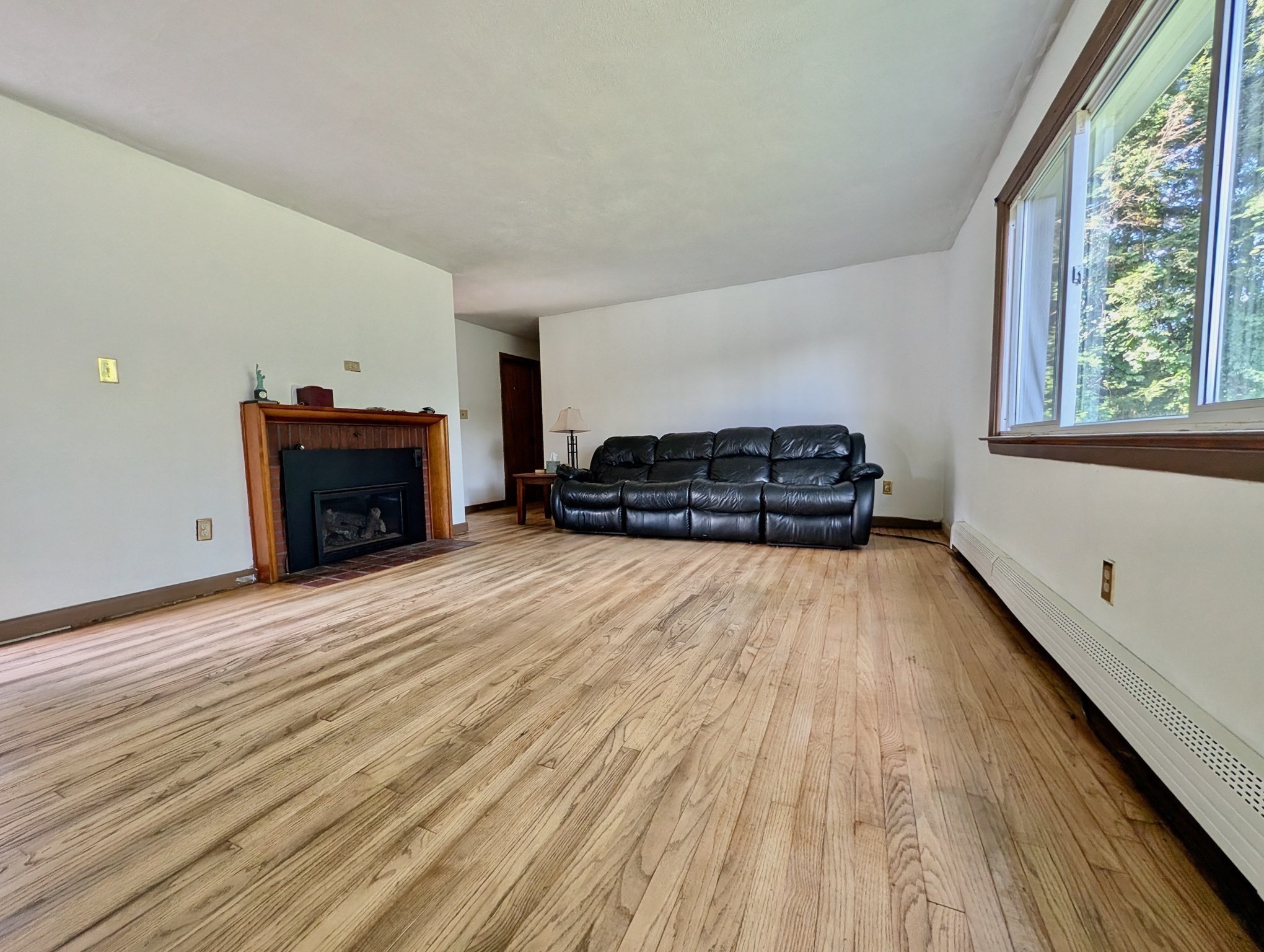 624 Granville Road Westfield, MA 01085 - Photo 3 of 27 Gallery Image 3