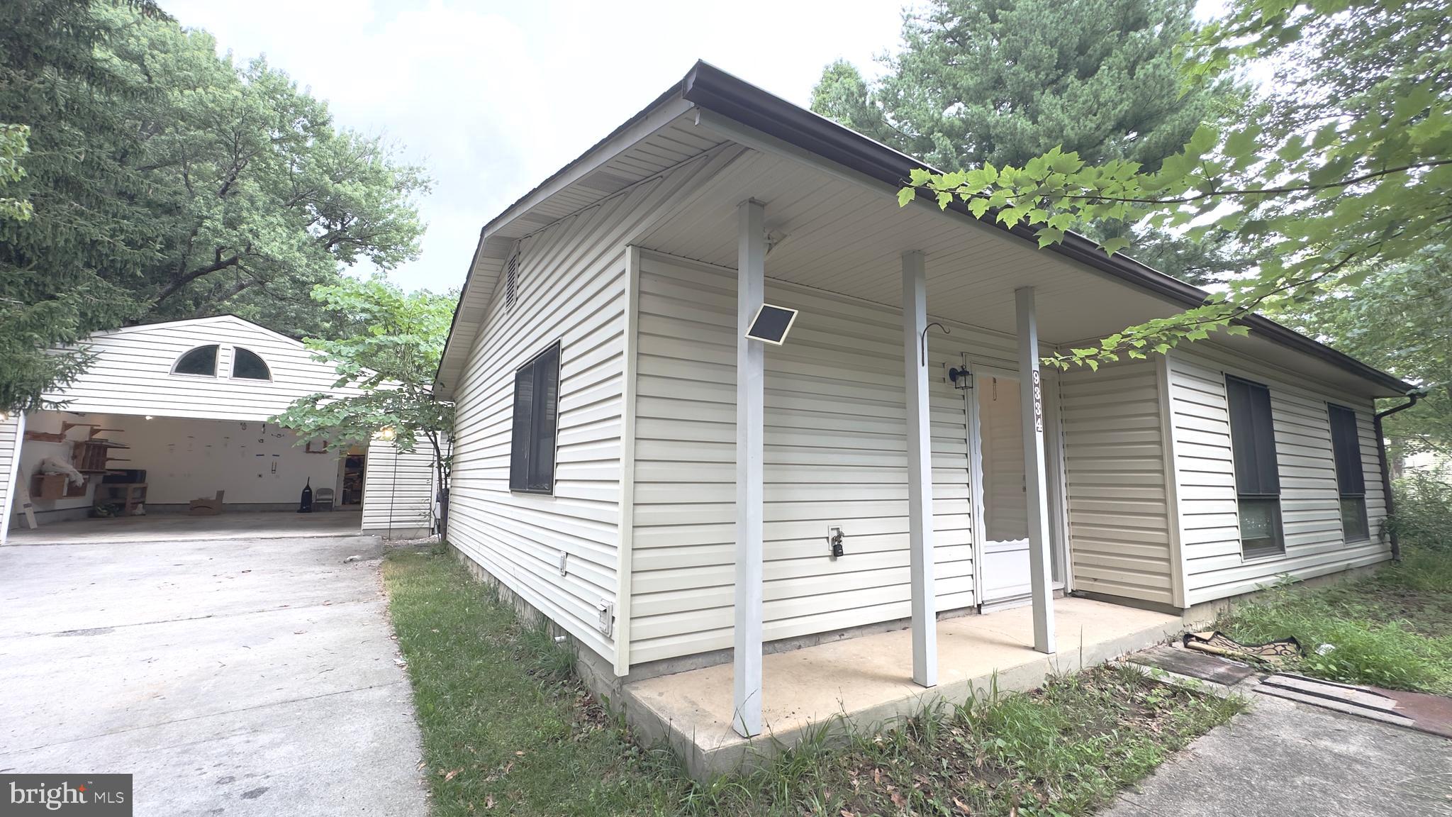 9334 Farewell Road Columbia, MD 21045 - Photo 3 of 34