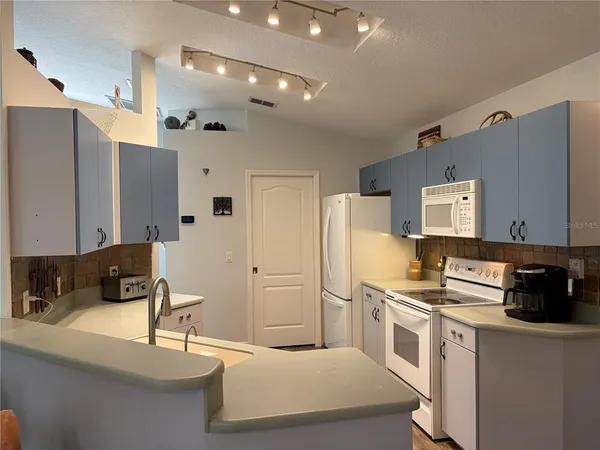 $3,200 | 3205 Southeast 23rd Place, Sumterville, FL 33585