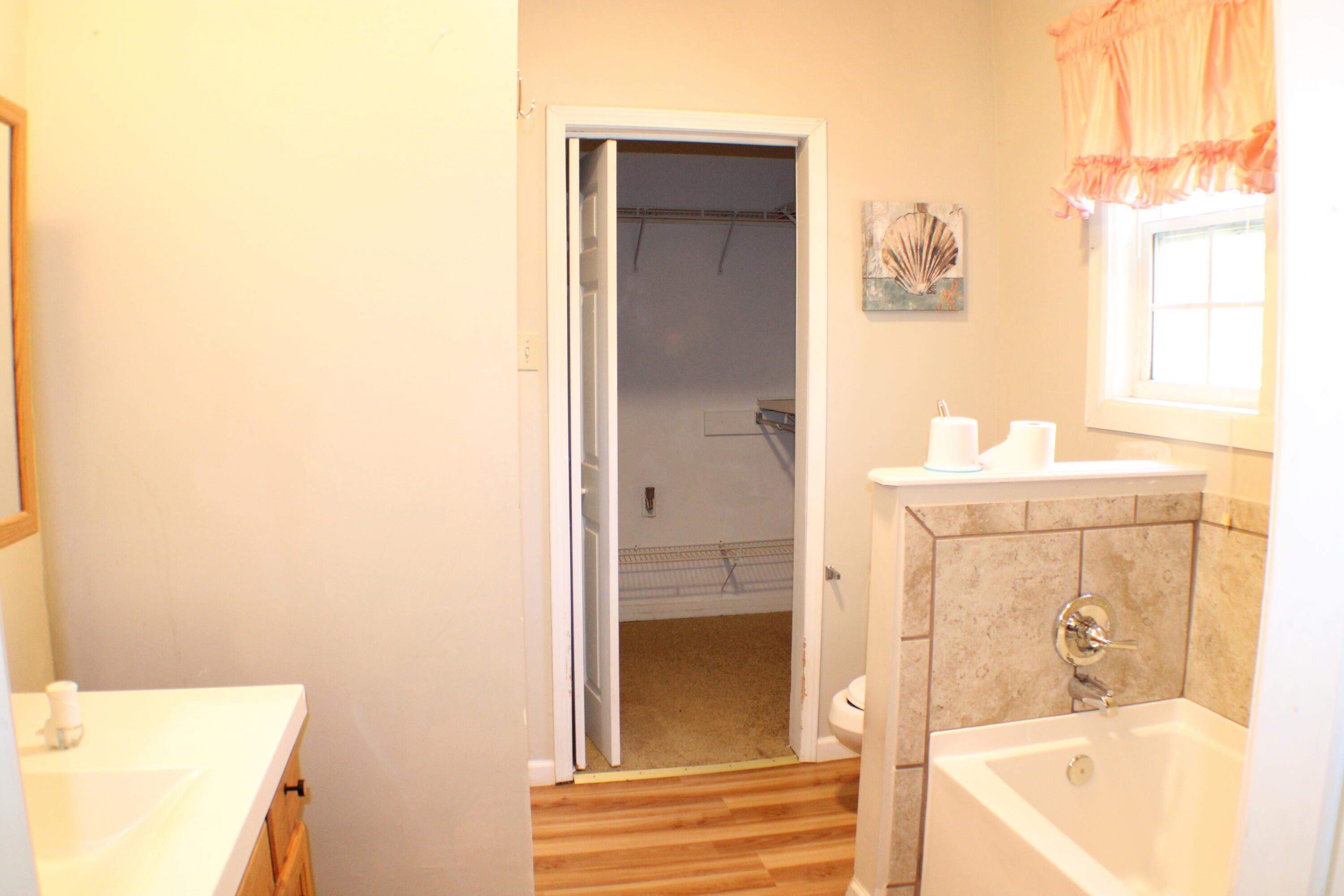 616 Balmoral Road Middlesboro, KY 40965 - Photo 10 of 24 IMG_0982