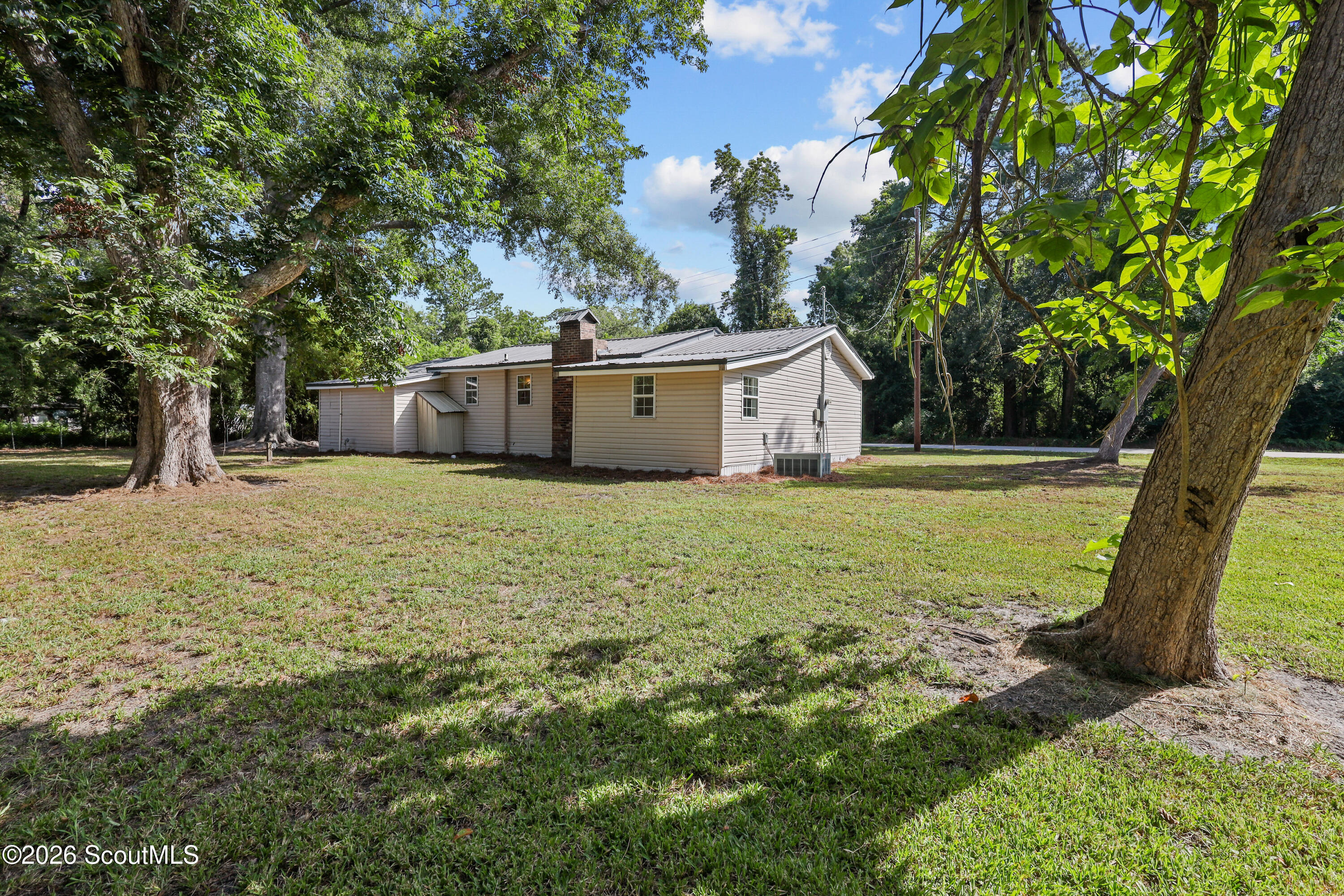 6119 Offerman Loop Patterson, GA 31557 - Photo 4 of 28 1H3A3591