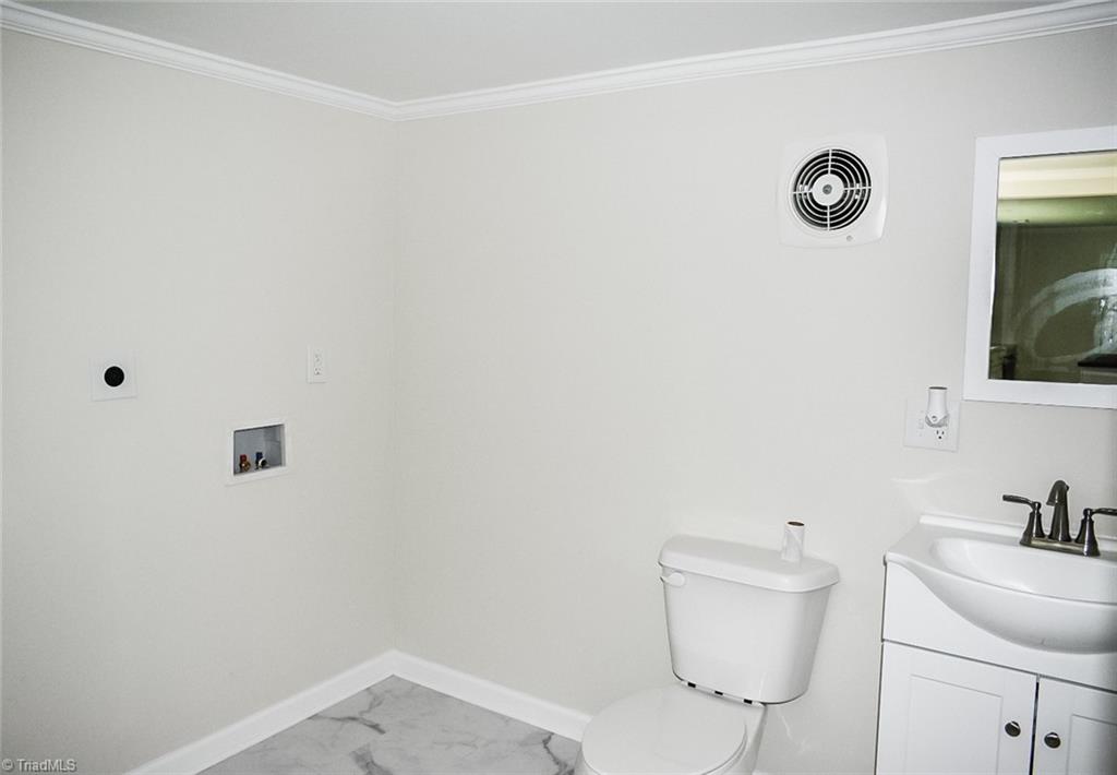 294 Pipers Gap Road Mount Airy, NC 27030 - Photo 14 of 24 Gallery Image 14