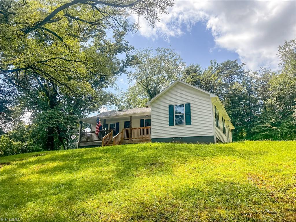 294 Pipers Gap Road Mount Airy, NC 27030 - Photo 4 of 24 Gallery Image 4