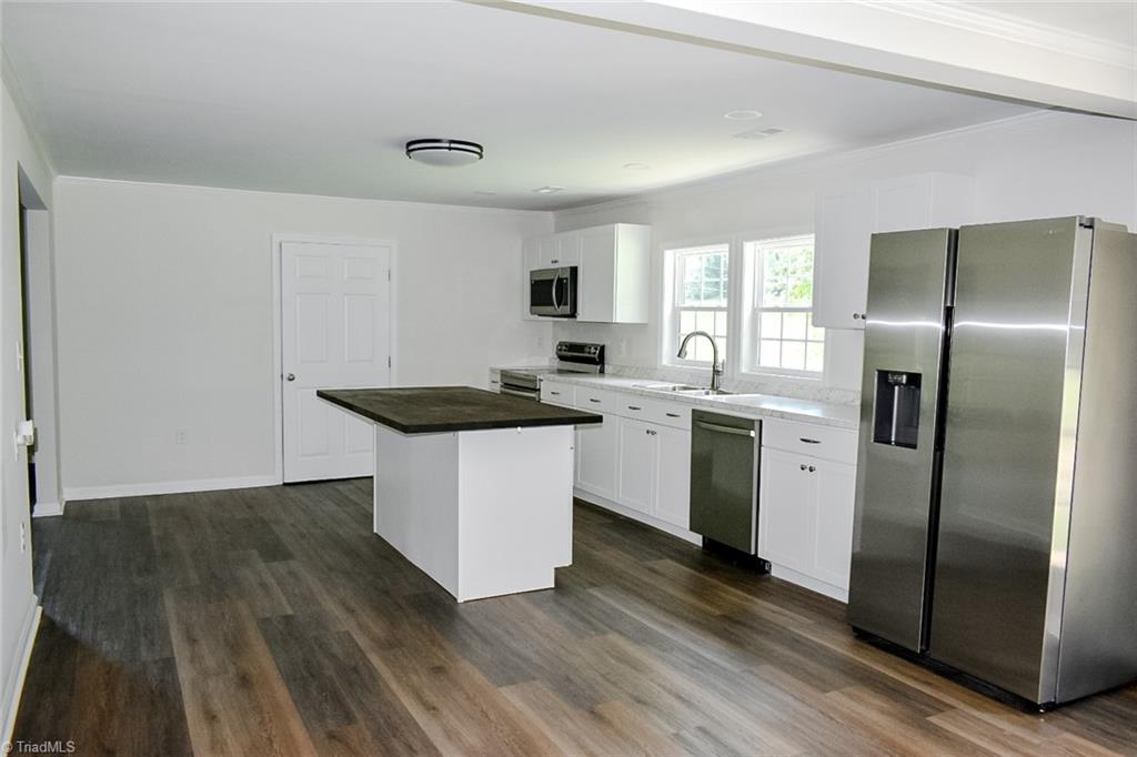 294 Pipers Gap Road Mount Airy, NC 27030 - Photo 7 of 24 Gallery Image 7