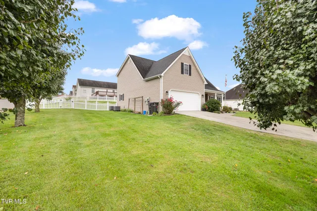 $390,000 | 101 Yarrow Drive, Bluff City, TN 37618
