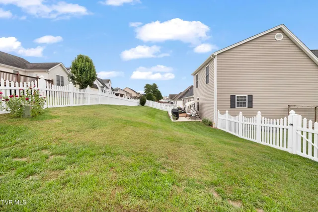 $390,000 | 101 Yarrow Drive, Bluff City, TN 37618