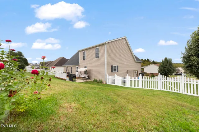 $390,000 | 101 Yarrow Drive, Bluff City, TN 37618