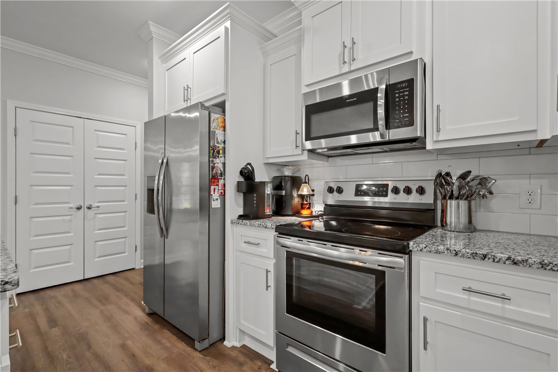 189 Common Way Jesup, GA 31545 - Photo 12 of 30