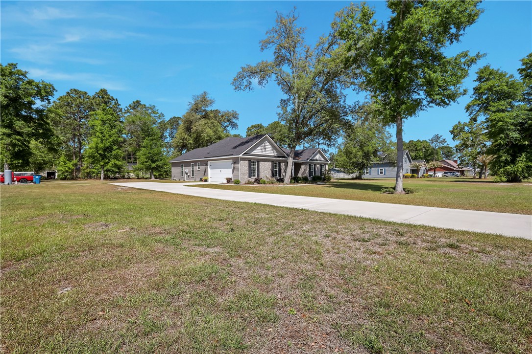 189 Common Way Jesup, GA 31545 - Photo 29 of 30