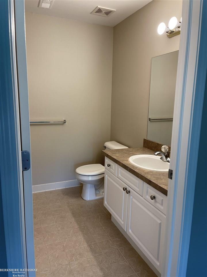 3697 Oakmonte Boulevard Rochester, MI 48306 - Photo 14 of 20 Gallery Image 14