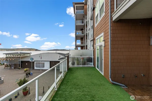 $720,000 | 5105 Grand Loop, Unit 410, Tacoma, WA 98407