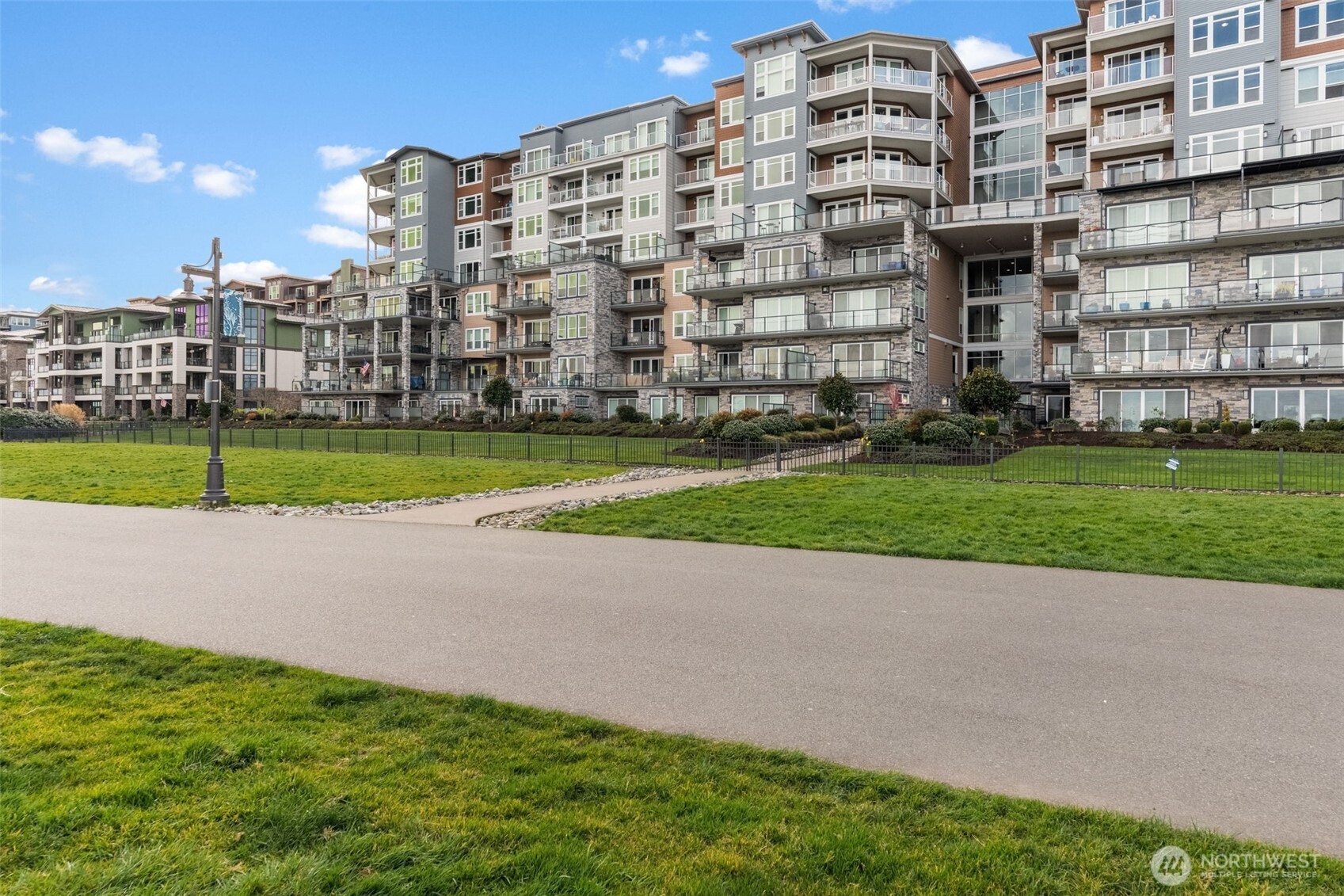 5105 Grand Loop, Unit 410 Tacoma, WA 98407 - Photo 37 of 40