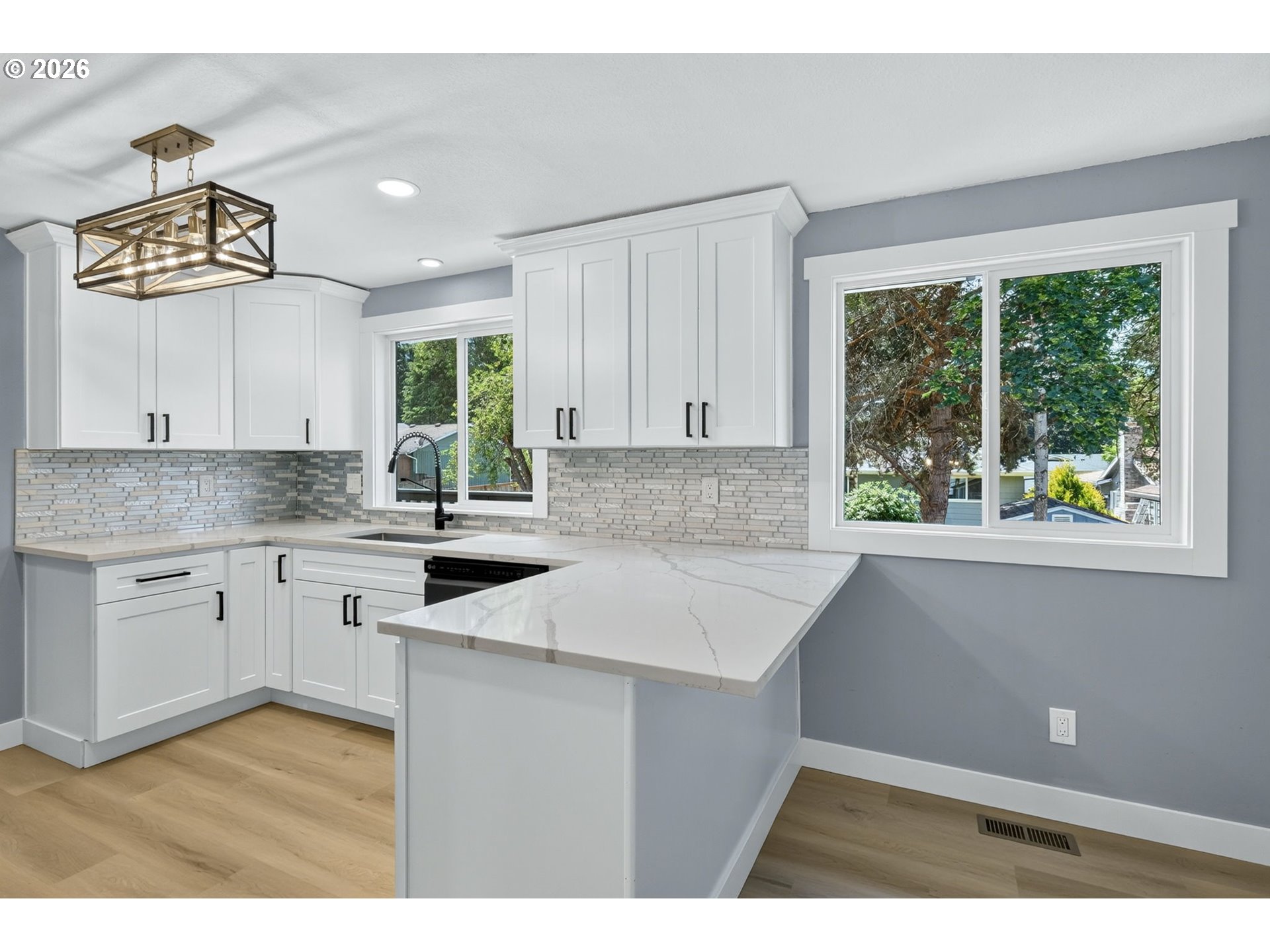 5685 Southwest 207th Avenue Beaverton, OR 97078 - Photo 13 of 43 Kitchen/Nook