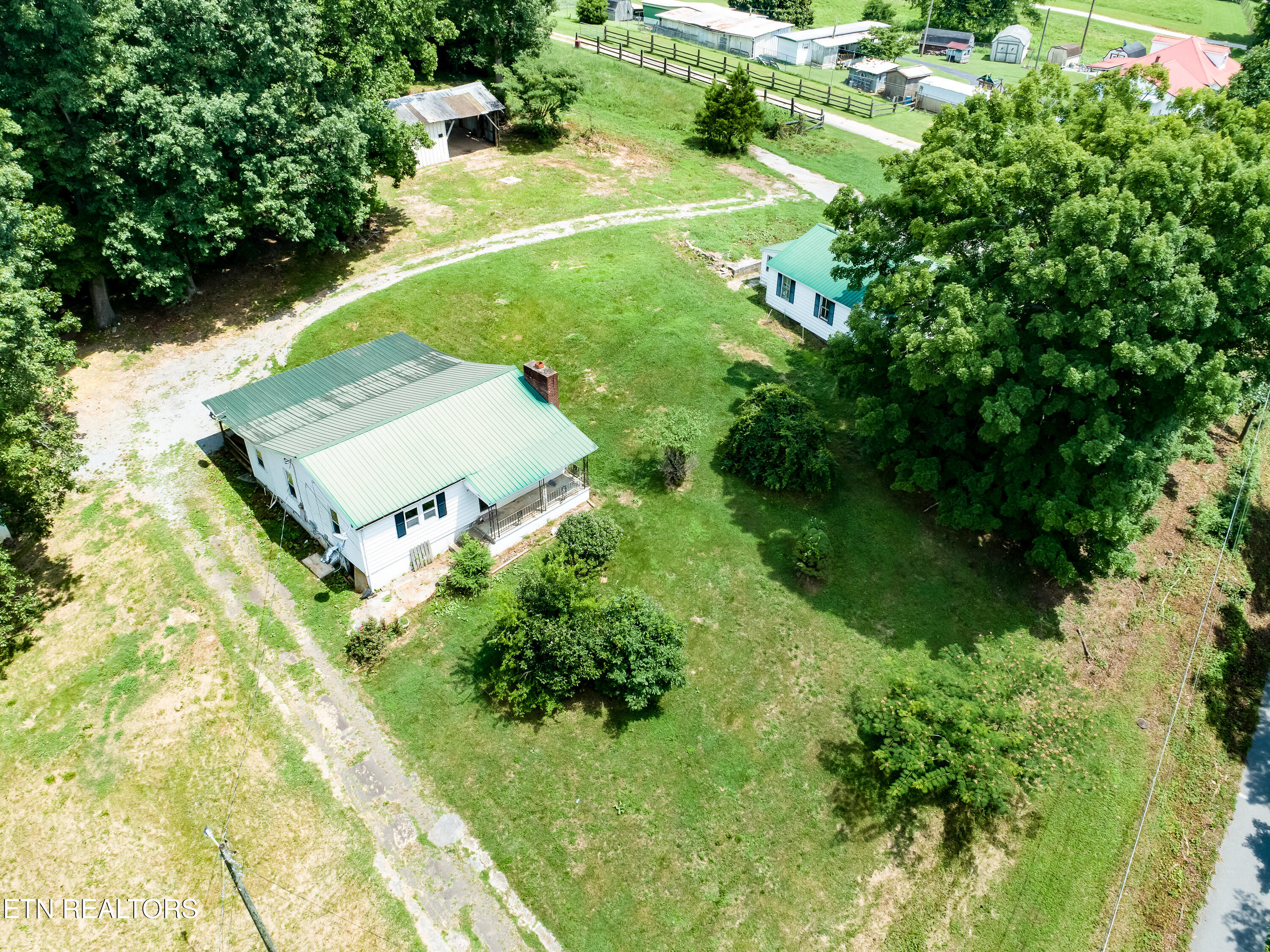 2518 Roseberry Road Mascot, TN 37806 - Photo 38 of 41 003-SMALL