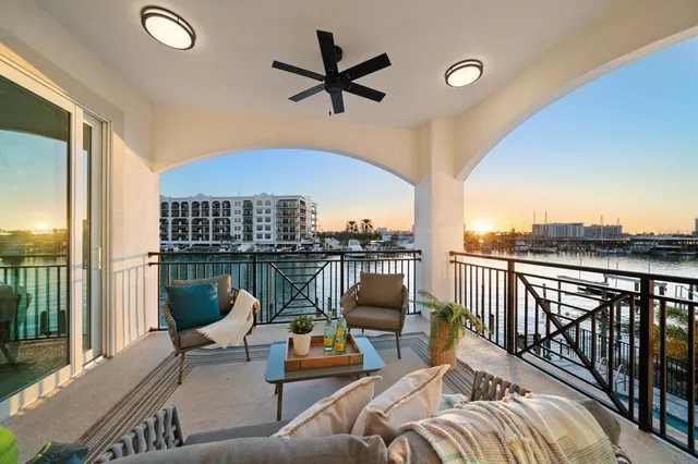 $990,000 | 211 Dolphin Point, Unit 202, Clearwater Beach, FL 33767